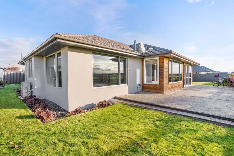 Photo of property in 32 Northview Avenue, Winton, 9720