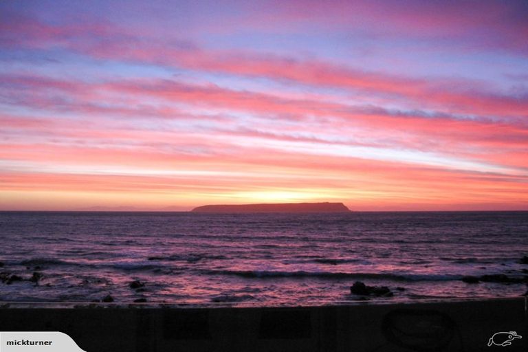 Photo of property in 32 Sunset Parade, Plimmerton, Porirua, 5026