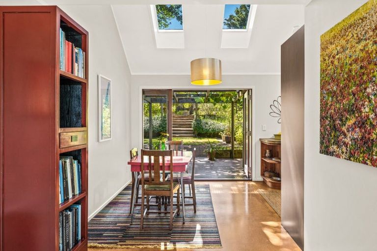 Photo of property in 11 Clinton Road, Tawharanui Peninsula, Warkworth, 0986