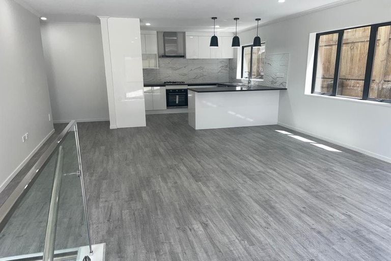 Photo of property in 63b Hillcrest Road, Papatoetoe, Auckland, 2025