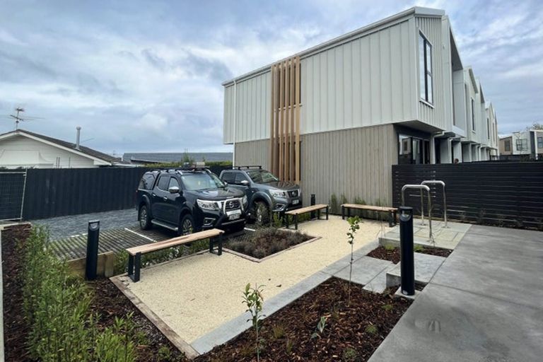 Photo of property in 22/82 East Coast Road, Milford, Auckland, 0620