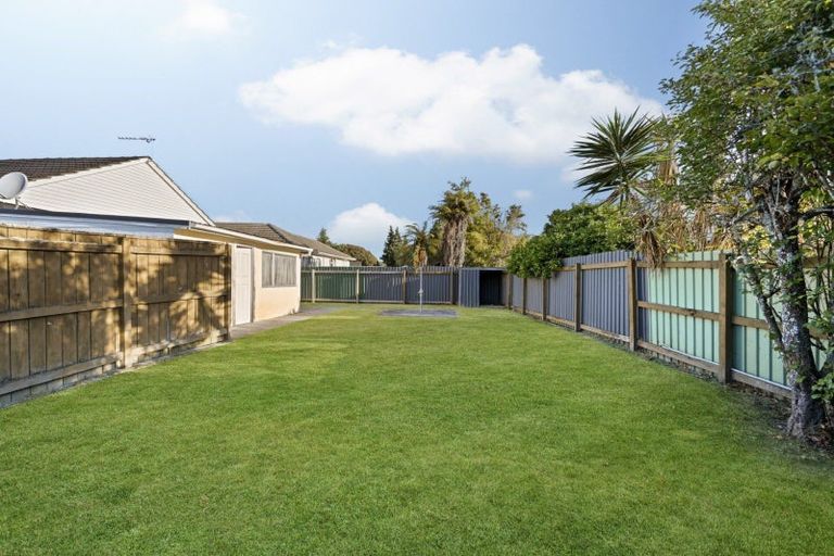 Photo of property in 32 Croall Crescent, St Andrews, Hamilton, 3200