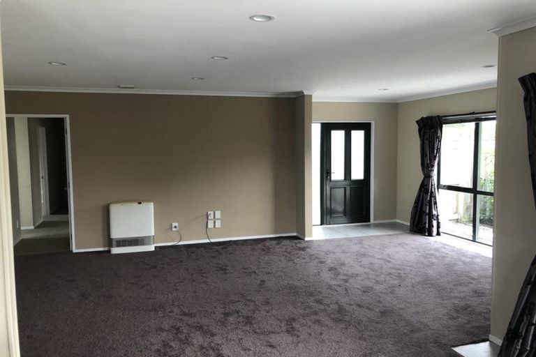 Photo of property in 115 Schnell Drive, Kelvin Grove, Palmerston North, 4414