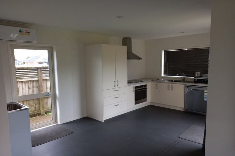 Photo of property in 6 Glen Norman Avenue, Henderson, Auckland, 0610