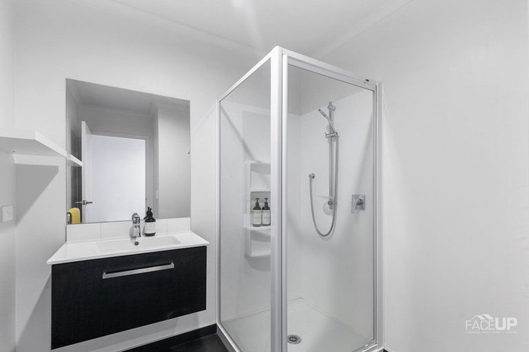 Photo of property in 7 Onekiritea Road, Hobsonville, Auckland, 0616