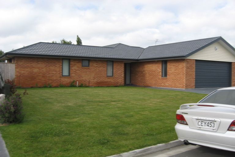 Photo of property in 33 Havana Gardens, Shirley, Christchurch, 8052