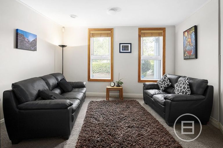 Photo of property in 1 Basra Drive, Henderson, Auckland, 0612