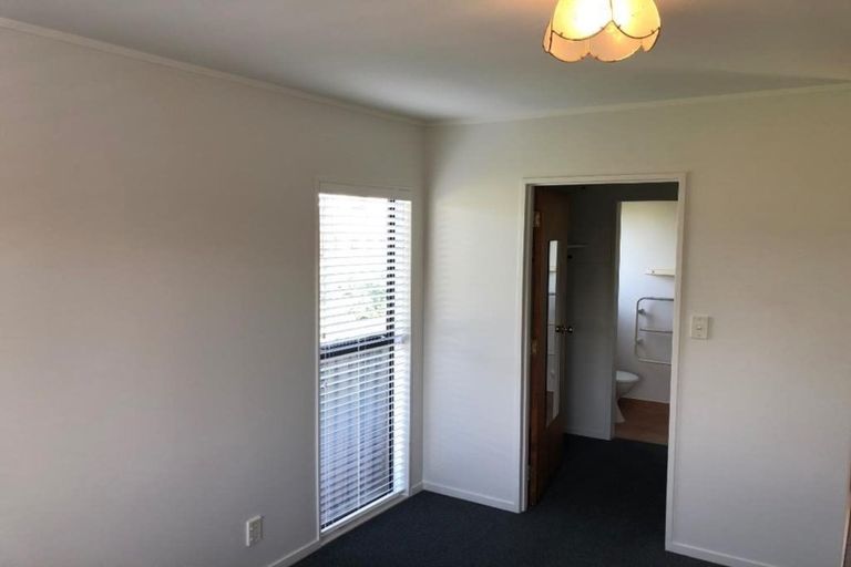 Photo of property in 1/64 Nile Road, Milford, Auckland, 0620