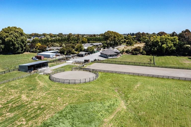 Photo of property in 33 Langes Road, Marshland, Christchurch, 8051
