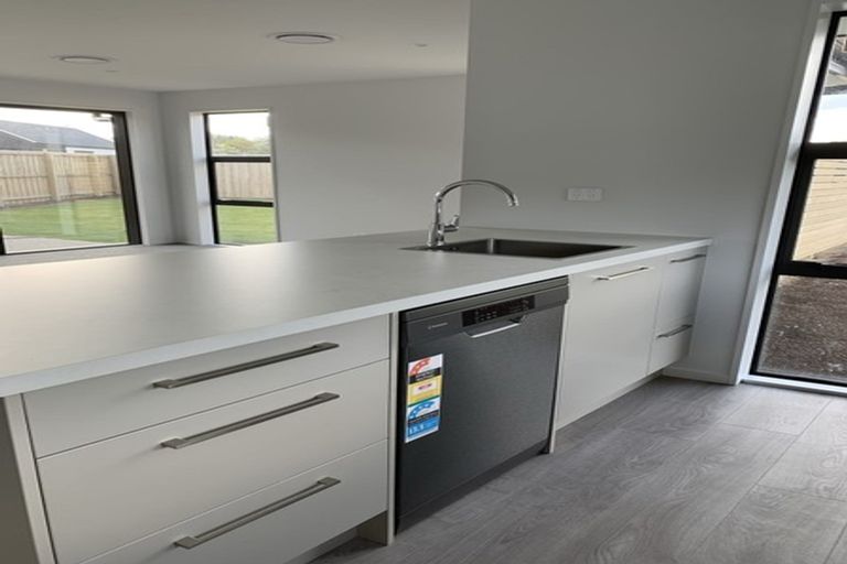 Photo of property in 5 Kiddy Place, Rolleston, 7614