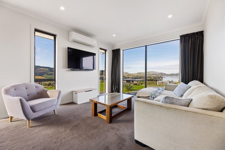 Photo of property in 18 Kens Lane, Sawyers Bay, Port Chalmers, 9023