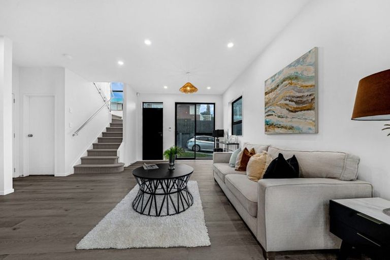 Photo of property in 40a Mason Street, New Lynn, Auckland, 0600