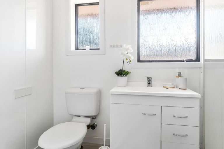 Photo of property in 400a Bower Avenue, Parklands, Christchurch, 8083