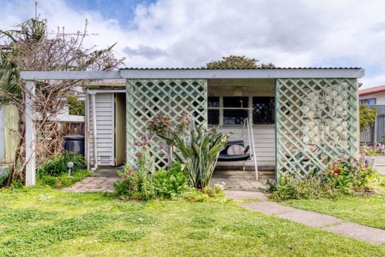 Photo of property in 9 Dover Road, Flaxmere, Hastings, 4120