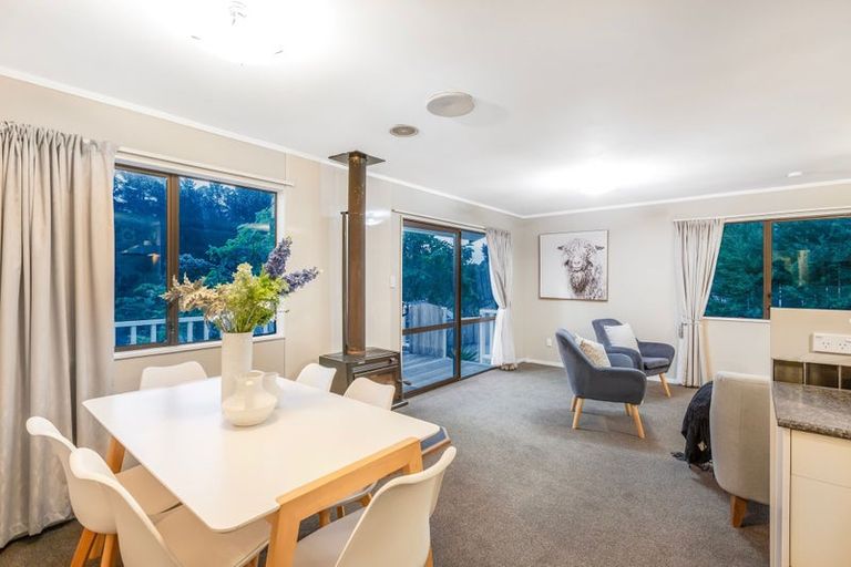 Photo of property in 25 Postgate Drive, Whitby, Porirua, 5024