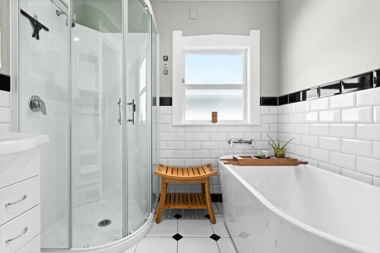 Photo of property in 18 Evenden Road, Tomoana, Hastings, 4120