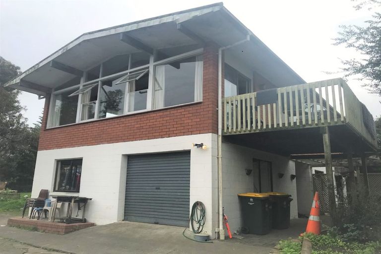 Photo of property in 153 Gossamer Drive, Pakuranga Heights, Auckland, 2010