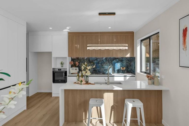 Photo of property in 13 Dolcetto Place, Pokeno, 2402