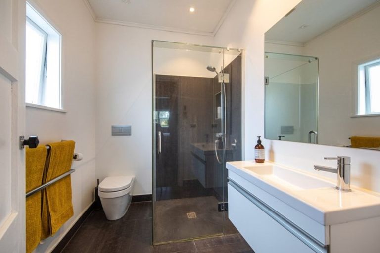 Photo of property in 49 Moa Road, Point Chevalier, Auckland, 1022
