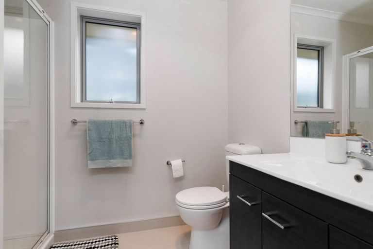 Photo of property in 61 Hamon Place, Pukehangi, Rotorua, 3015