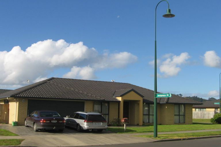 Photo of property in 35 Redcastle Drive, East Tamaki, Auckland, 2013