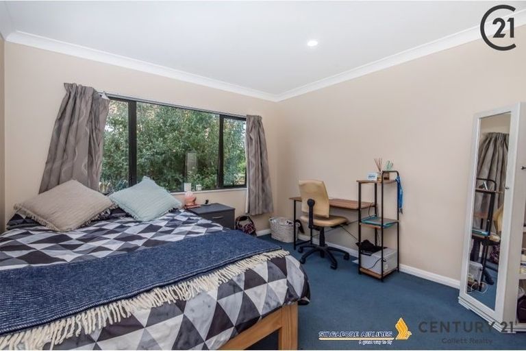 Photo of property in 2/49 College Road, Northcote, Auckland, 0627