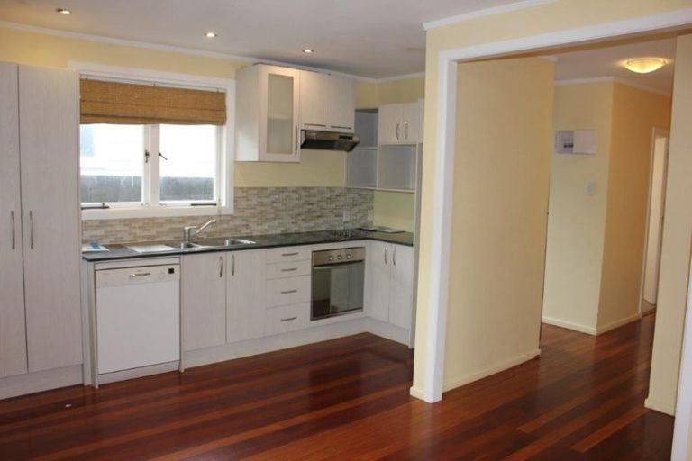 Photo of property in 1/37 Nile Road, Milford, Auckland, 0620