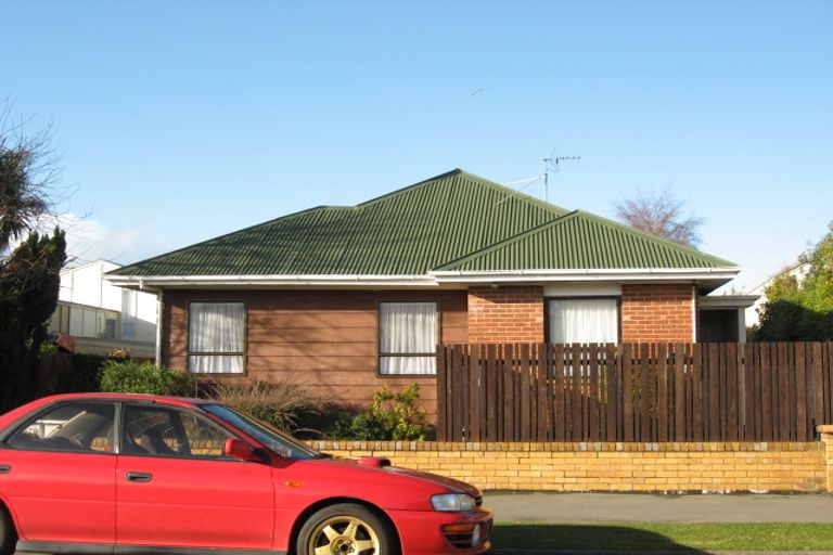 Photo of property in 2/978 Colombo Street, St Albans, Christchurch, 8014