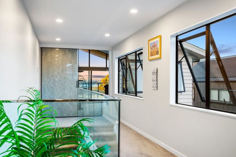 Photo of property in 28 Tai Crescent, Hobsonville, Auckland, 0616