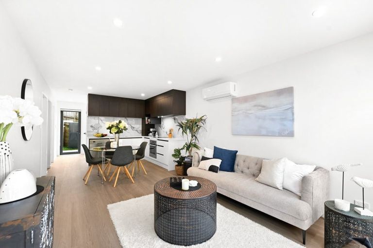 Photo of property in 12c Massine Place, Randwick Park, Auckland, 2105