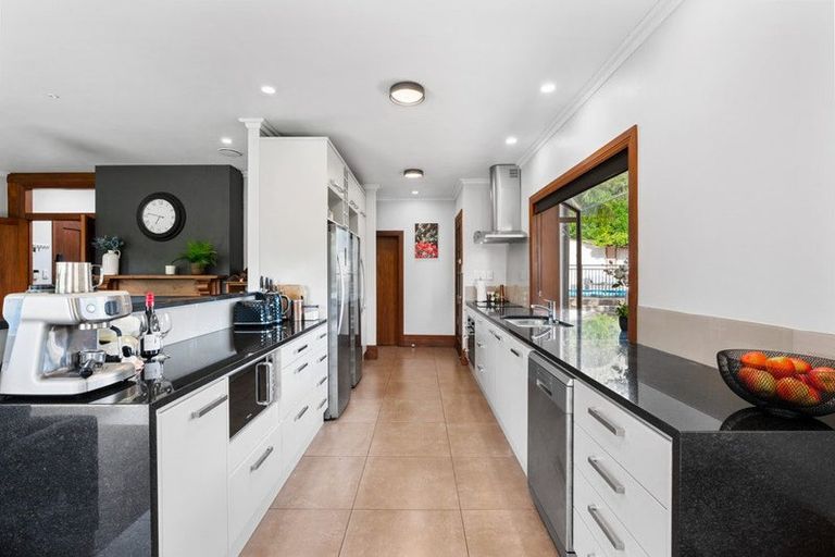 Photo of property in 10 Trig Road, West Harbour, Auckland, 0618