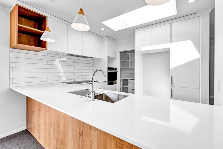 Photo of property in 26 Sycamore Grove, Lower Vogeltown, New Plymouth, 4310