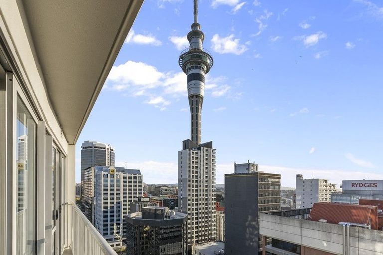 Photo of property in 2104/74 Albert Street, Auckland Central, Auckland, 1010