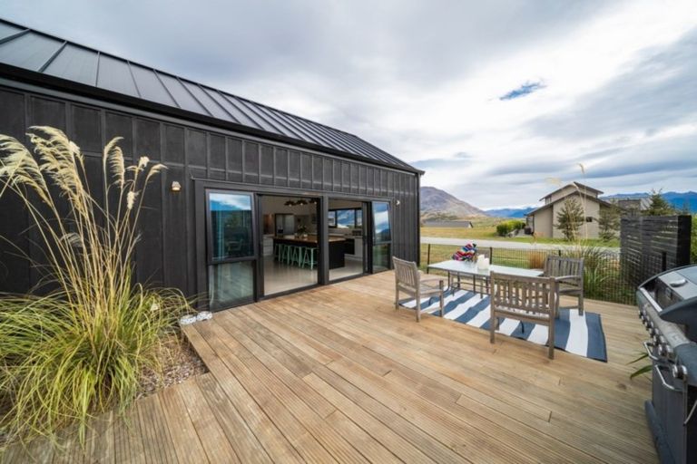 Photo of property in 11 Glenfiddich Road, Jacks Point, Queenstown, 9371