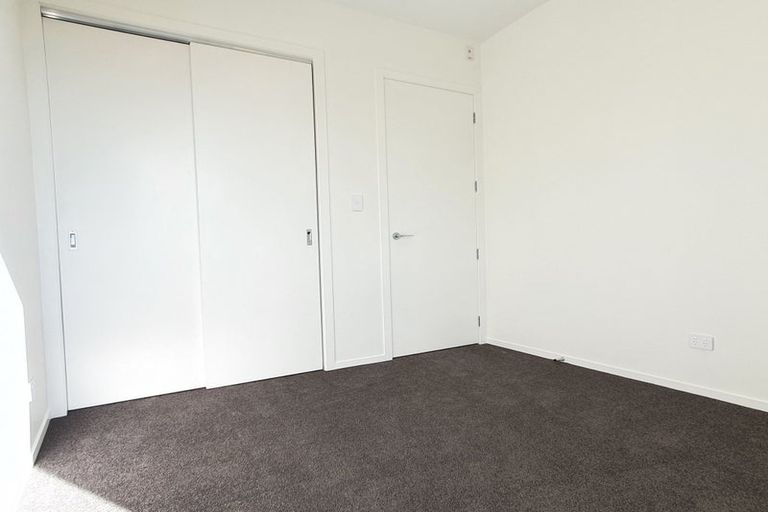 Photo of property in 94 Cambridge Terrace, Waterloo, Lower Hutt, 5011