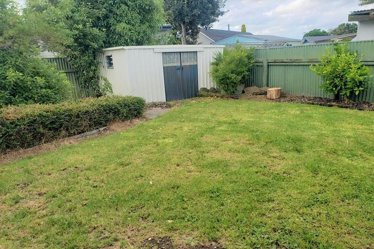 Photo of property in 2 Newton Place, Westbrook, Palmerston North, 4412