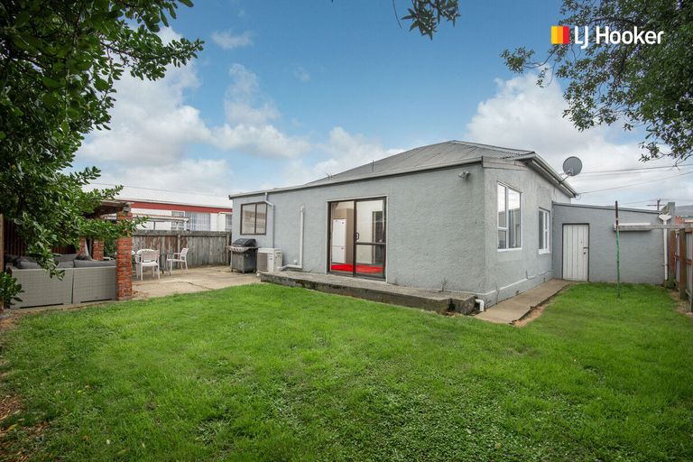 Photo of property in 101 Oxford Street, South Dunedin, Dunedin, 9012