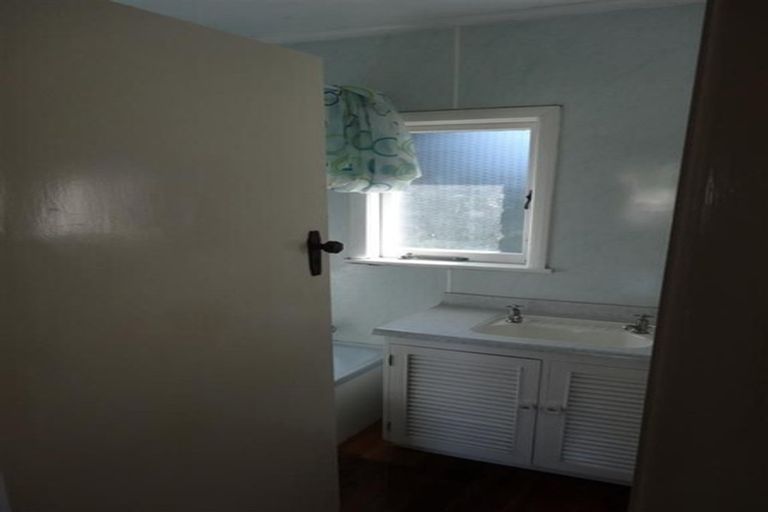 Photo of property in 27 Hillcrest Avenue, Hillcrest, Rotorua, 3015