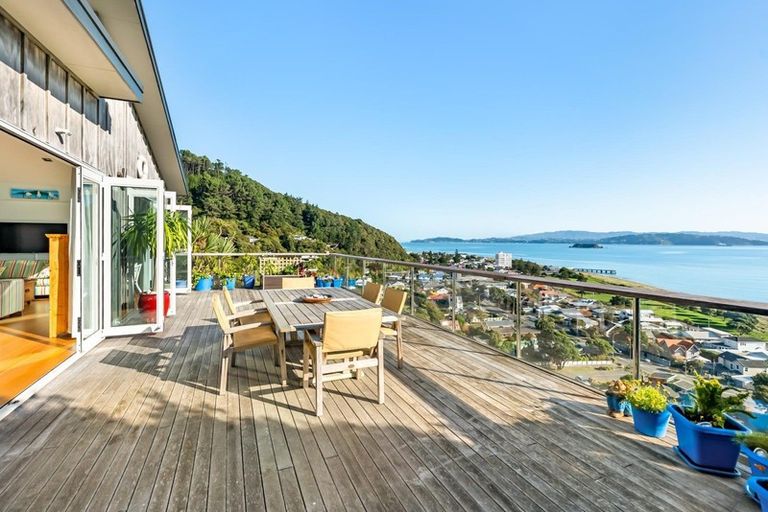 Photo of property in 29a Totara Street, Eastbourne, Lower Hutt, 5013