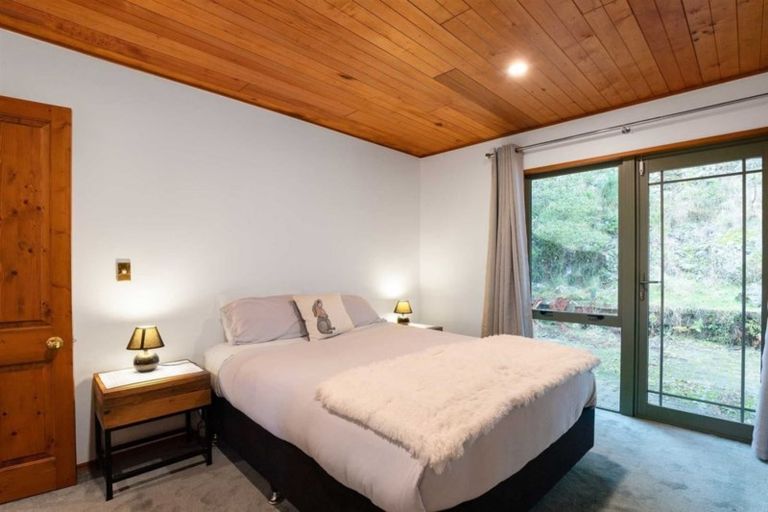 Photo of property in 1b Caples Place, Fernhill, Queenstown, 9300