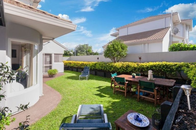 Photo of property in 5/26 Eversleigh Road, Belmont, Auckland, 0622