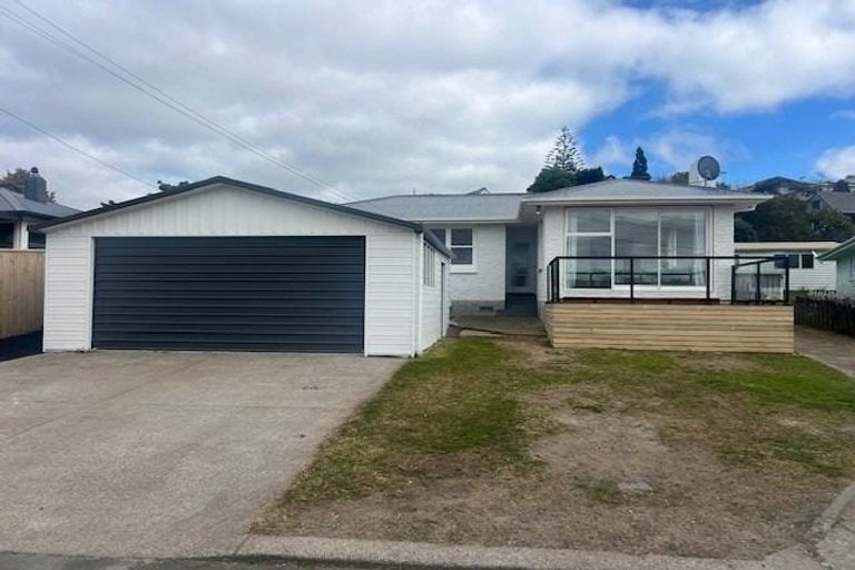 Photo of property in 30a Windsor Road, Bellevue, Tauranga, 3110
