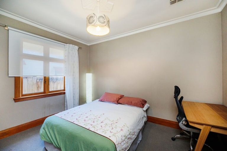 Photo of property in 15 Miro Street, Takaro, Palmerston North, 4410
