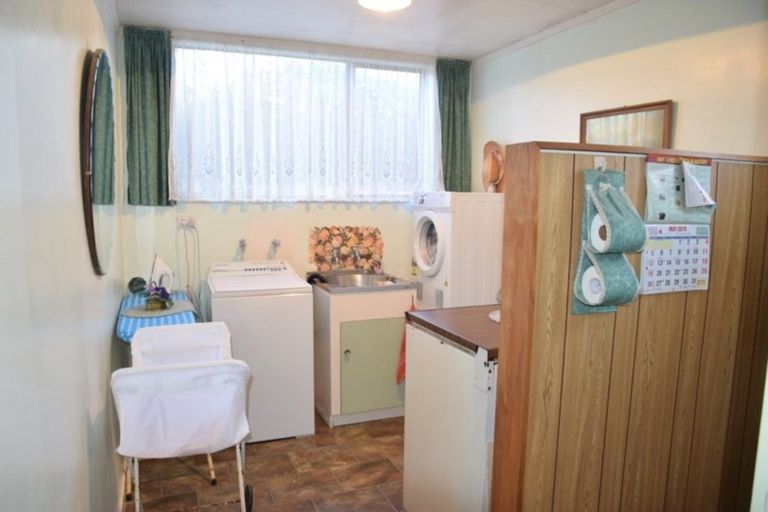 Photo of property in 329 Chesney Street, Clifton, Invercargill, 9877