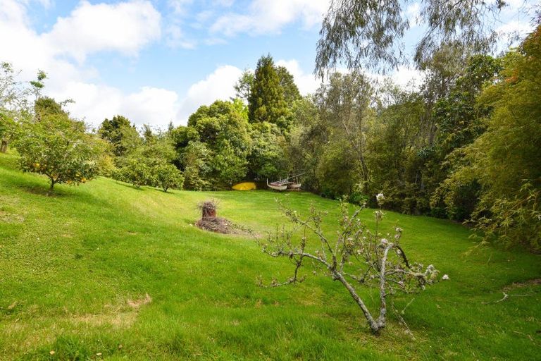 Photo of property in 43 Oxford Road, Lake Rotoma, Rotorua, 3074