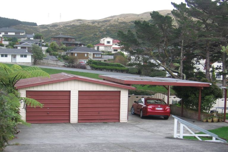 Photo of property in 6a Orange Grove, Churton Park, Wellington, 6037