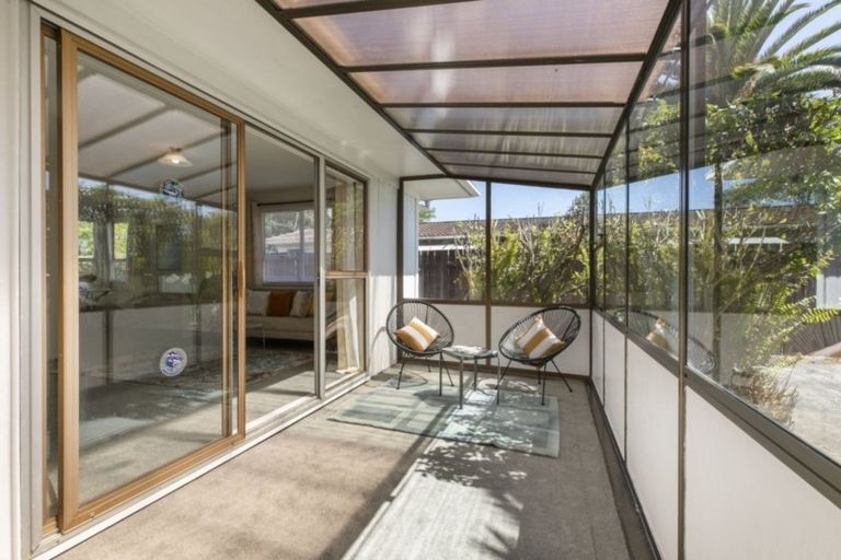 Photo of property in 39 Takapu Street, Henderson, Auckland, 0612