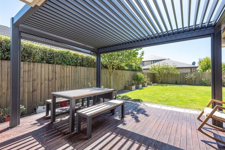 Photo of property in 18 Eaglesome Avenue, Aidanfield, Christchurch, 8025