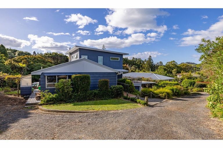 Photo of property in 84 Rangitane Loop Road, Kerikeri, 0294