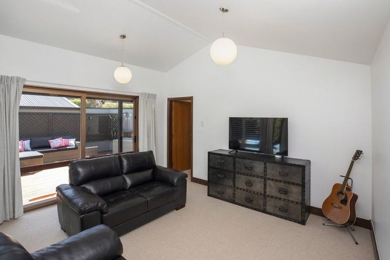Photo of property in 11b Ashgrove Terrace, Somerfield, Christchurch, 8024